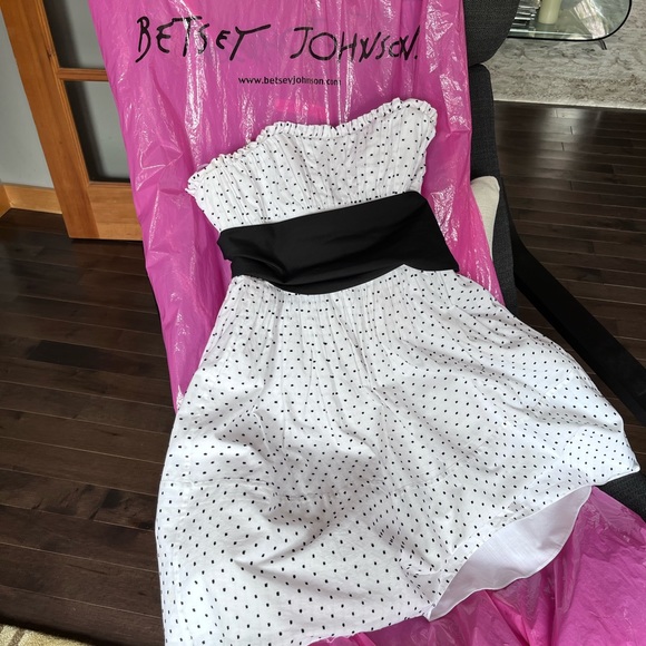 Original Vintage Betsey Johnson dress. Black  and white polka dots. Size 10 - Picture 2 of 5